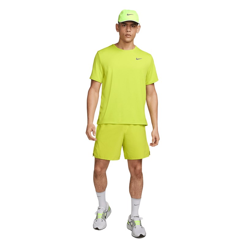 Camiseta Nike Dri-Fit UV Miler Masculina - Verde