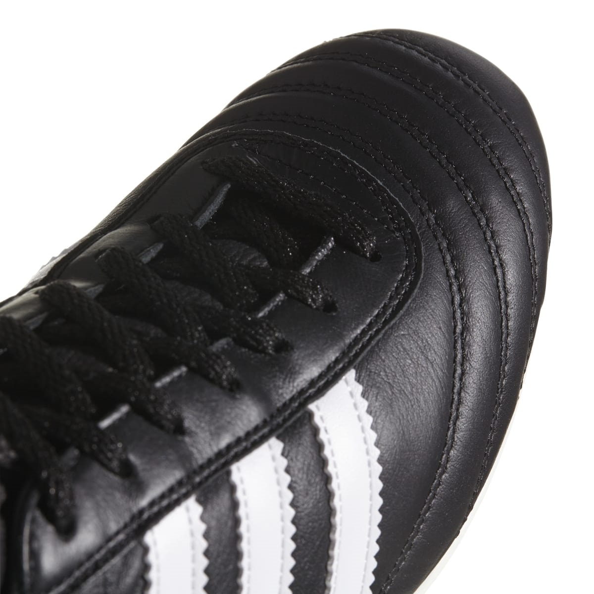 Chuteira Adidas Copa Mundial Campo Masculina - Preto/Branco