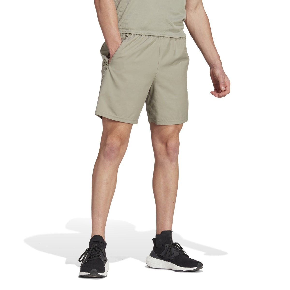 Shorts Adidas Treino Essentials Woven Masculino - Verde