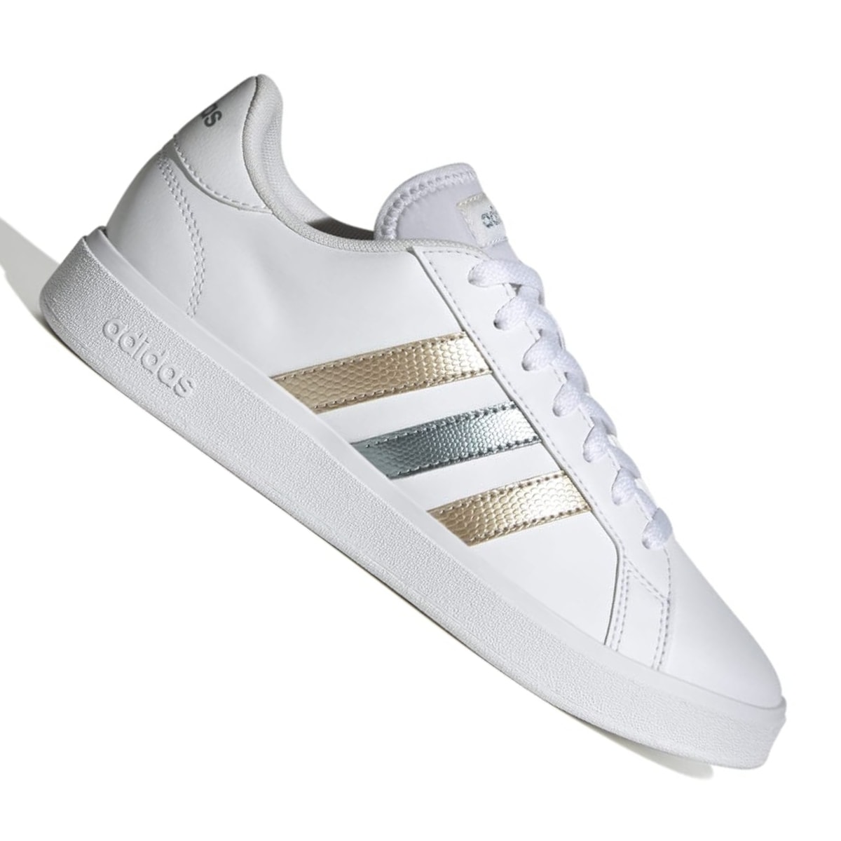 Tênis da adidas feminino hot sale branco