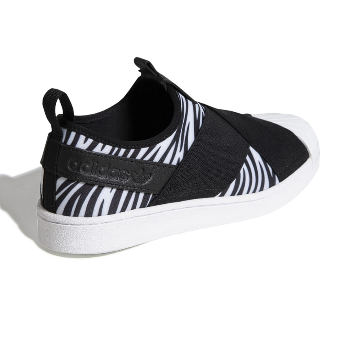 Tênis adidas slip on best sale elástico preto