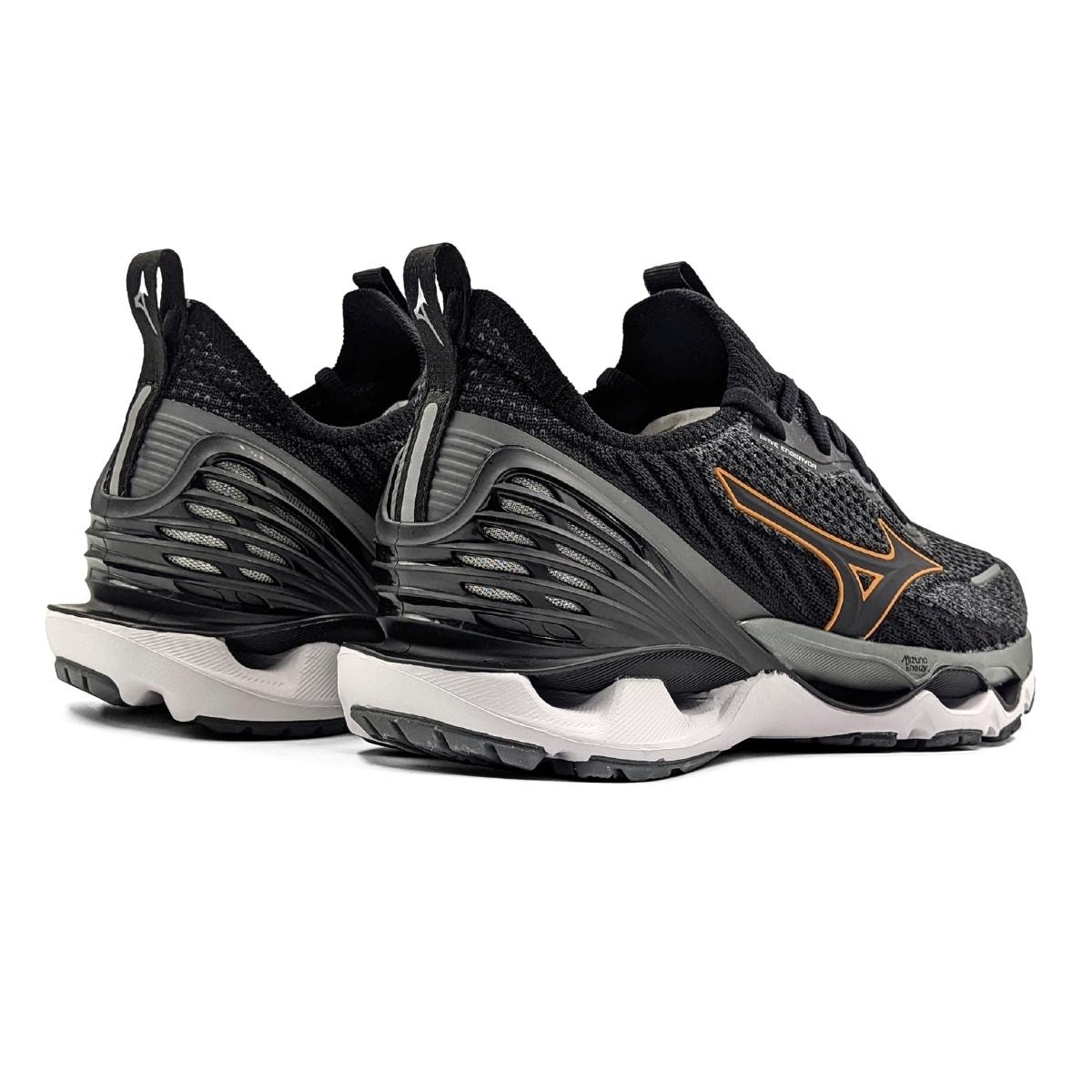 Tênis Mizuno Wave Endeavor Masculino - Preto/Laranja