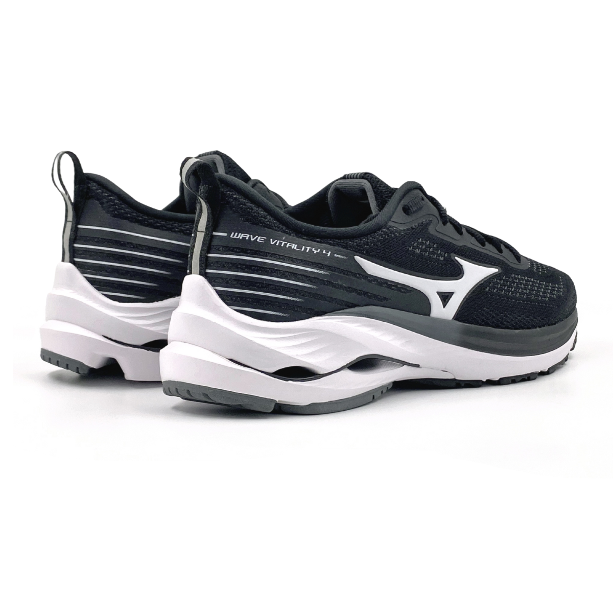 Mizuno preto cheap com branco