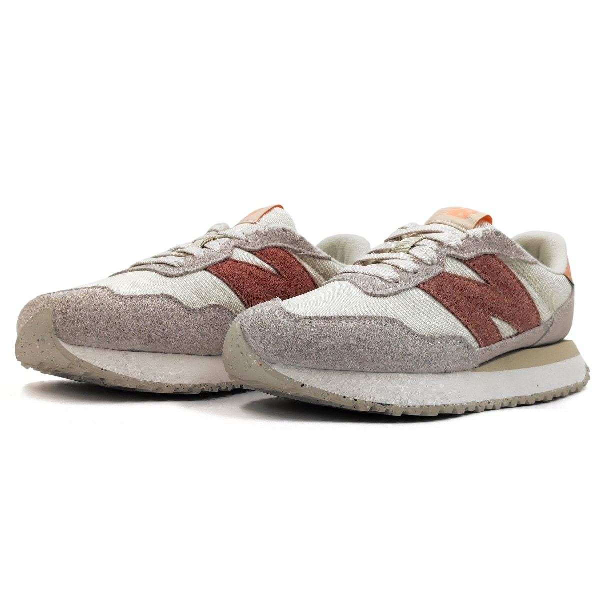 image_b2c5bdb6-4dae-4d01-be1d-8464fb1f6f13