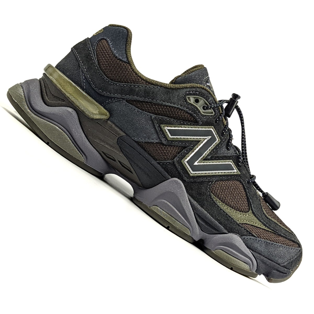 New balance 623 verde hot sale musgo