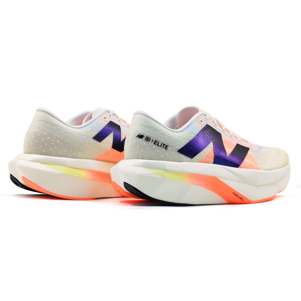 Tênis New Balance FuelCell Supercomp Elite V4 Masculino - Bege/Laranja