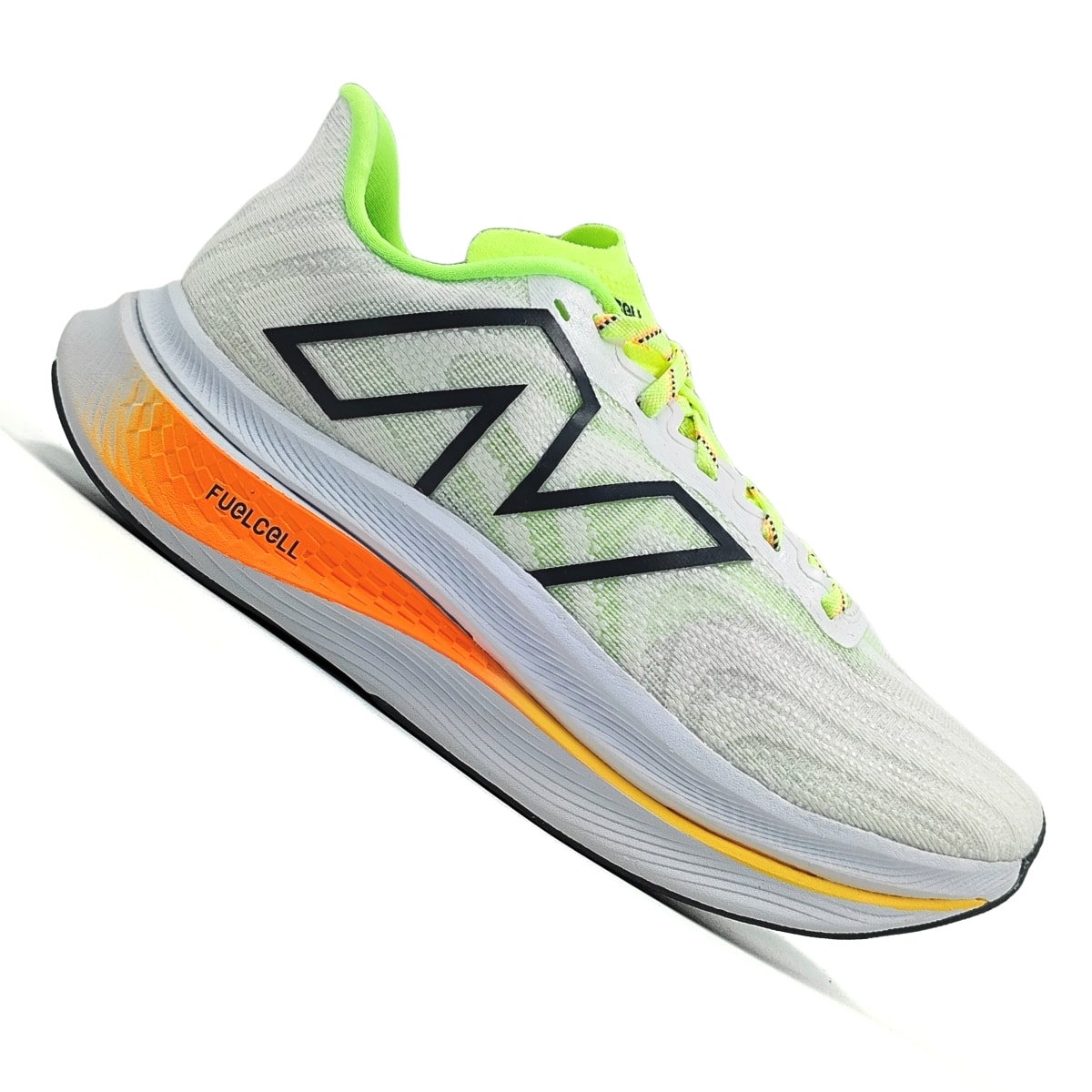 Tênis New Balance FuelCell Supercomp Trainer V2 Feminino - Branco