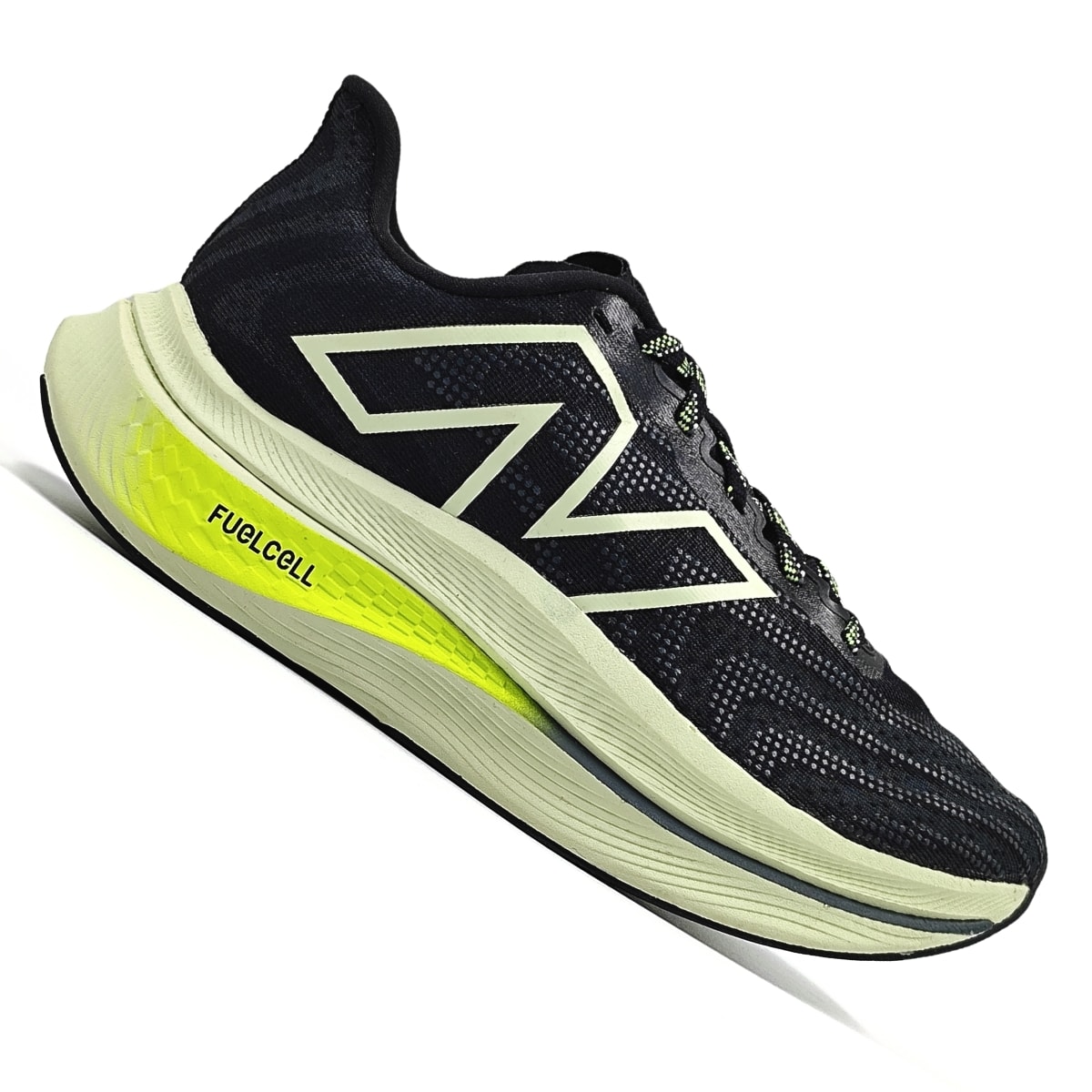 Tênis New Balance FuelCell Supercomp Trainer V2 Feminino - Preto/Verde