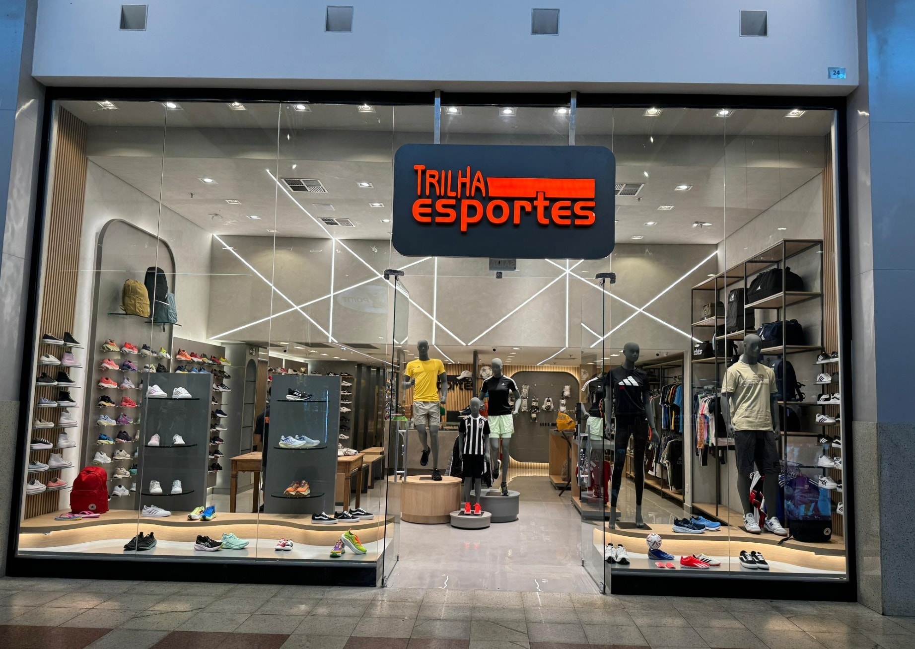 Trilha Esportes Shopping Vale do Aço Trilha Esportes Shopping Vale do Aço